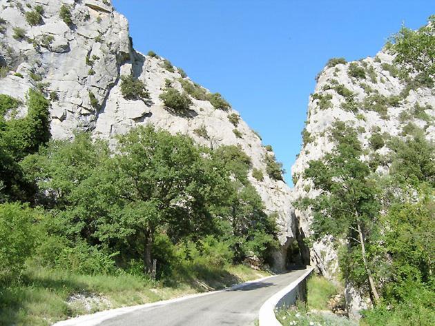 La Baptistine Face Au Ventoux La Clue Plaisians Екстериор снимка